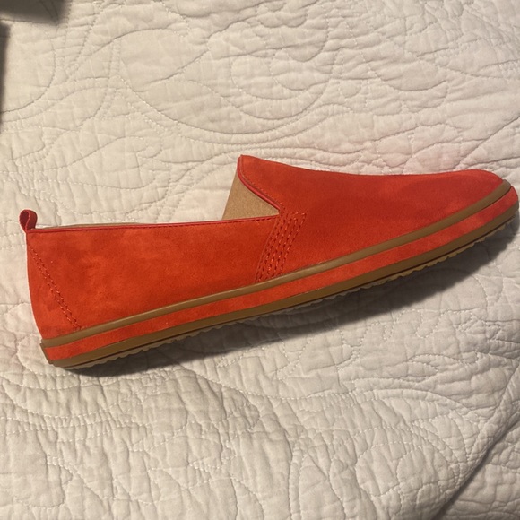 Never worn orange loafer. Bill Blass. - Picture 2 of 5